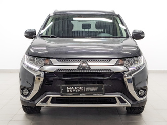 фото Mitsubishi Outlander III 2021