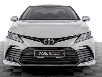 фото Toyota Camry VIII 2021