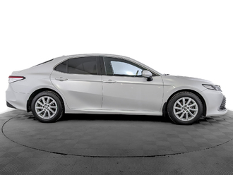 фото Toyota Camry VIII 2021