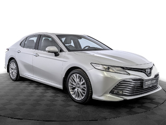 фото Toyota Camry VIII 2021
