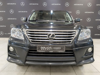 фото Lexus LX III 2010