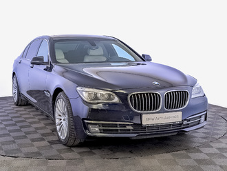 фото BMW 7 (F01/F02/F03/F04) 2015