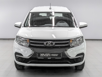 фото Lada Largus 2025