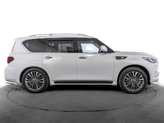 фото Infiniti QX80 2021