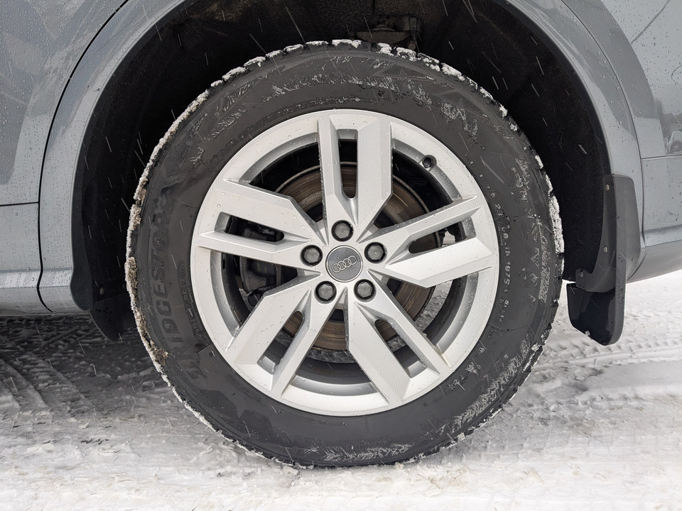 Audi Q5 с пробегом в автосалоне Форис Авто