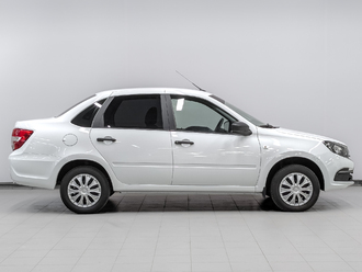 фото Lada Granta II 2025