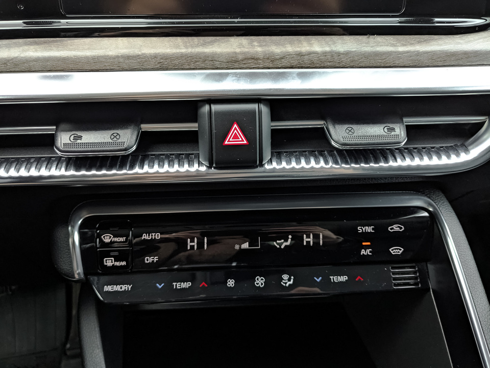 Kia K5 с пробегом в автосалоне Форис Авто