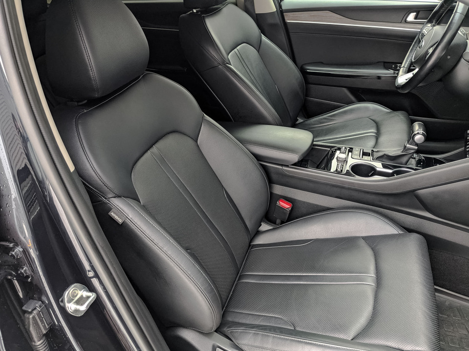 Kia K5 с пробегом в автосалоне Форис Авто