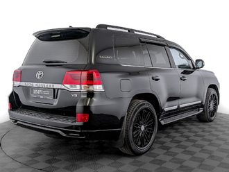 фото Toyota Land Cruiser 200 2016