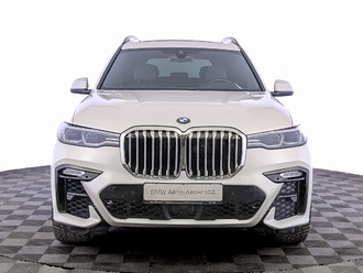 фото BMW X7 (G07) 2021