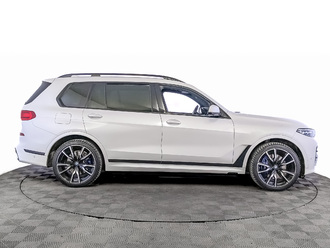 фото BMW X7 (G07) 2021