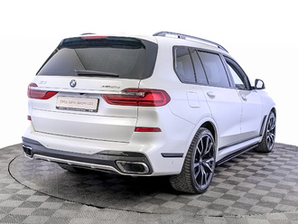 фото BMW X7 (G07) 2021