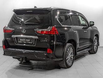 фото Lexus LX III 2020