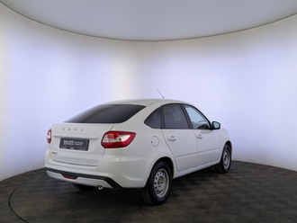 фото Lada Granta II 2024