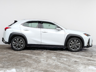 фото Lexus UX 2020