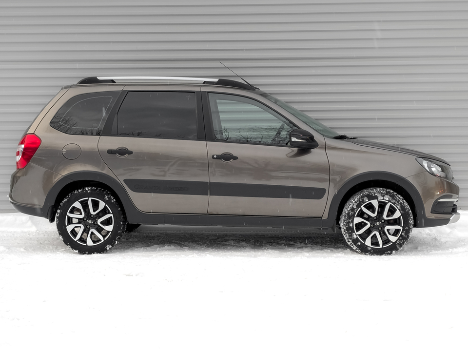 Lada Granta с пробегом в автосалоне Форис Авто