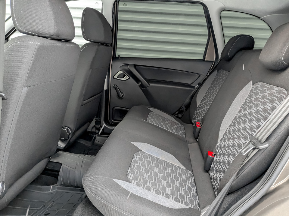 Lada Granta с пробегом в автосалоне Форис Авто