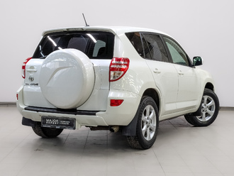 фото Toyota RAV 4 III 2011