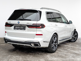 фото BMW X7 (G07) 2023