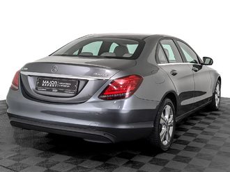 фото Mercedes-Benz C (W/S205) 2018