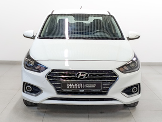 фото Hyundai Solaris II 2018