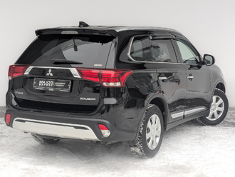 фото Mitsubishi Outlander III 2019