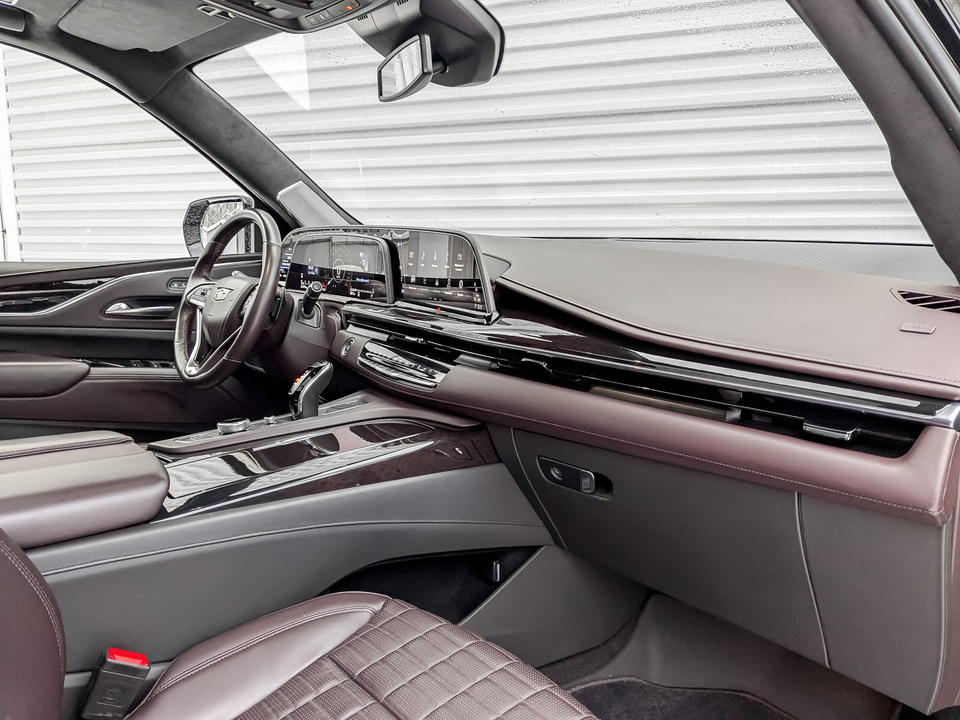 Cadillac Escalade с пробегом в автосалоне Форис Авто