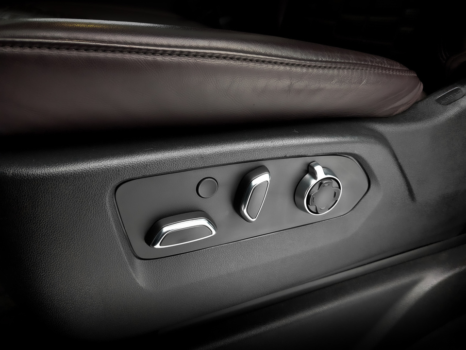 Cadillac Escalade с пробегом в автосалоне Форис Авто