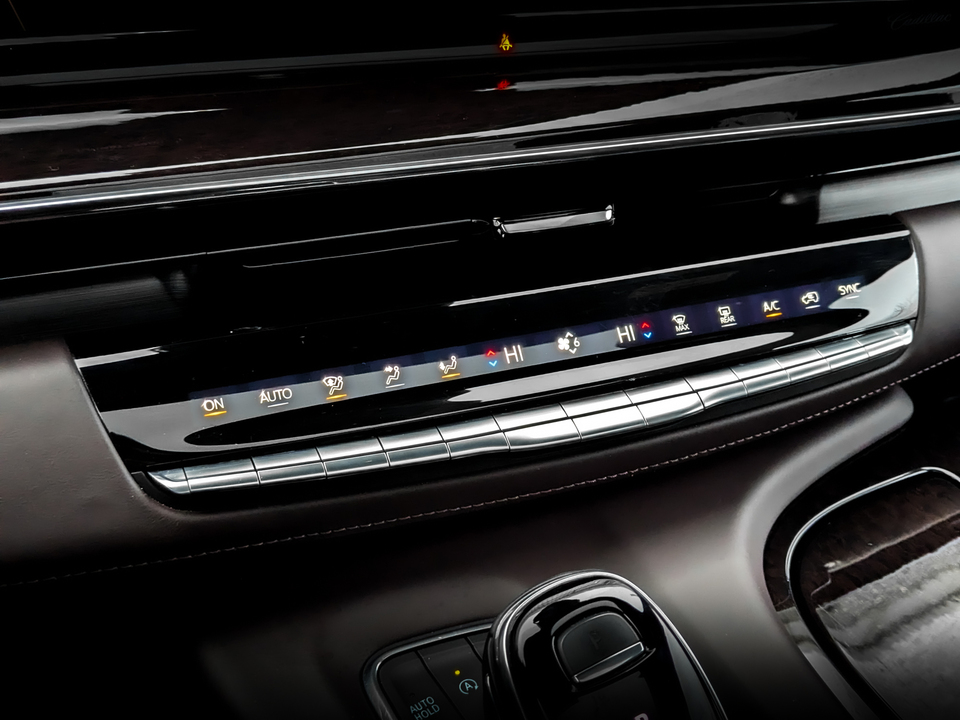 Cadillac Escalade с пробегом в автосалоне Форис Авто