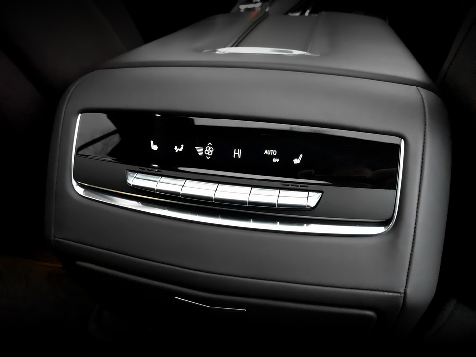 Cadillac Escalade с пробегом в автосалоне Форис Авто