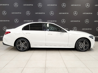 фото Mercedes-Benz C (W/S206) 2021