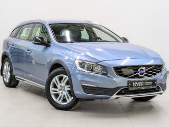фото Volvo V60 CC I 2018