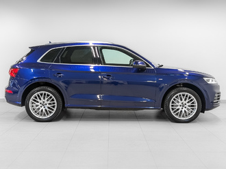 фото Audi Q5 (B9) 2020