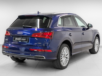 фото Audi Q5 (B9) 2020