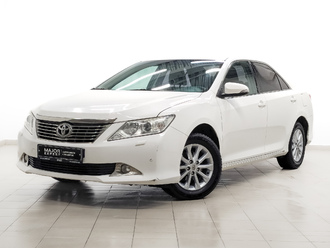фото Toyota Camry VII 2014