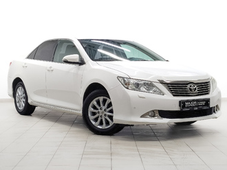 фото Toyota Camry VII 2014