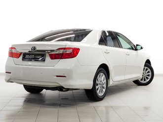 фото Toyota Camry VII 2014