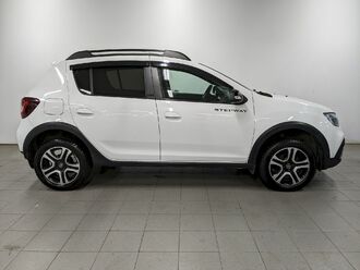 фото Renault Sandero II 2021