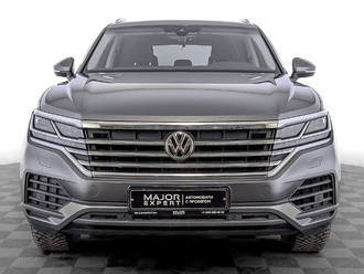 фото Volkswagen Touareg III 2019