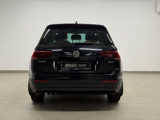 фото Volkswagen Tiguan II 2018