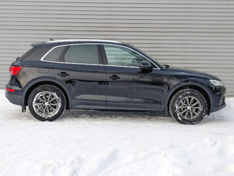 фото Audi Q5 (B9) 2018