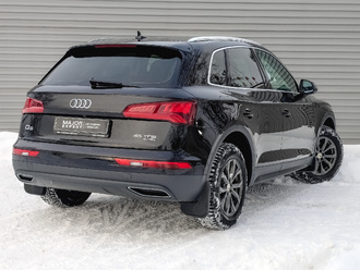 фото Audi Q5 (B9) 2018