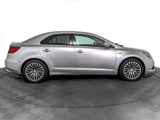 фото Suzuki Kizashi 2011