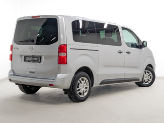 фото Opel Zafira Life 2021