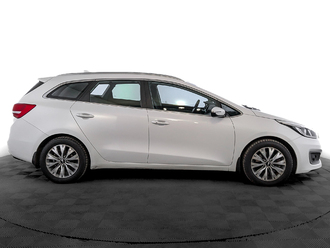 фото Kia Cee`d II 2017