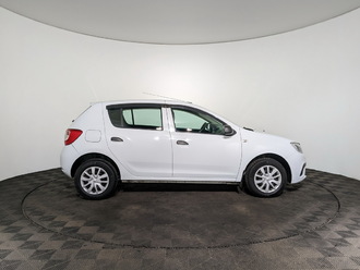 фото Renault Sandero II 2018