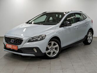 фото Volvo V40 II 2014