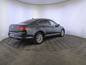 фото Volkswagen Passat B8 2017