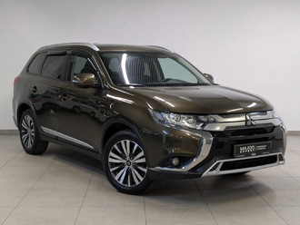фото Mitsubishi Outlander III 2019