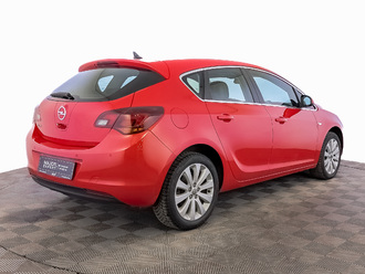 фото Opel Astra J 2012